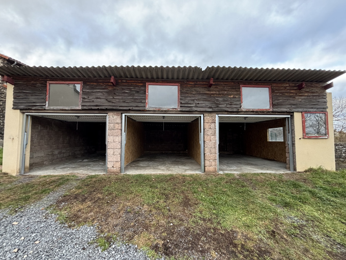 Offres de location Garage Costaros (43490)